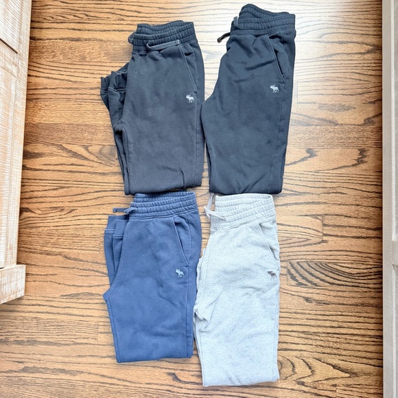 abercrombie kids Other - Abercrombie Kids - lot of 4 pairs of boys jogger sweatpants - size 9/10